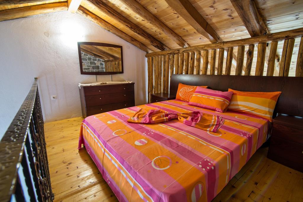 Theano Apartments Sarti Ngoại thất bức ảnh