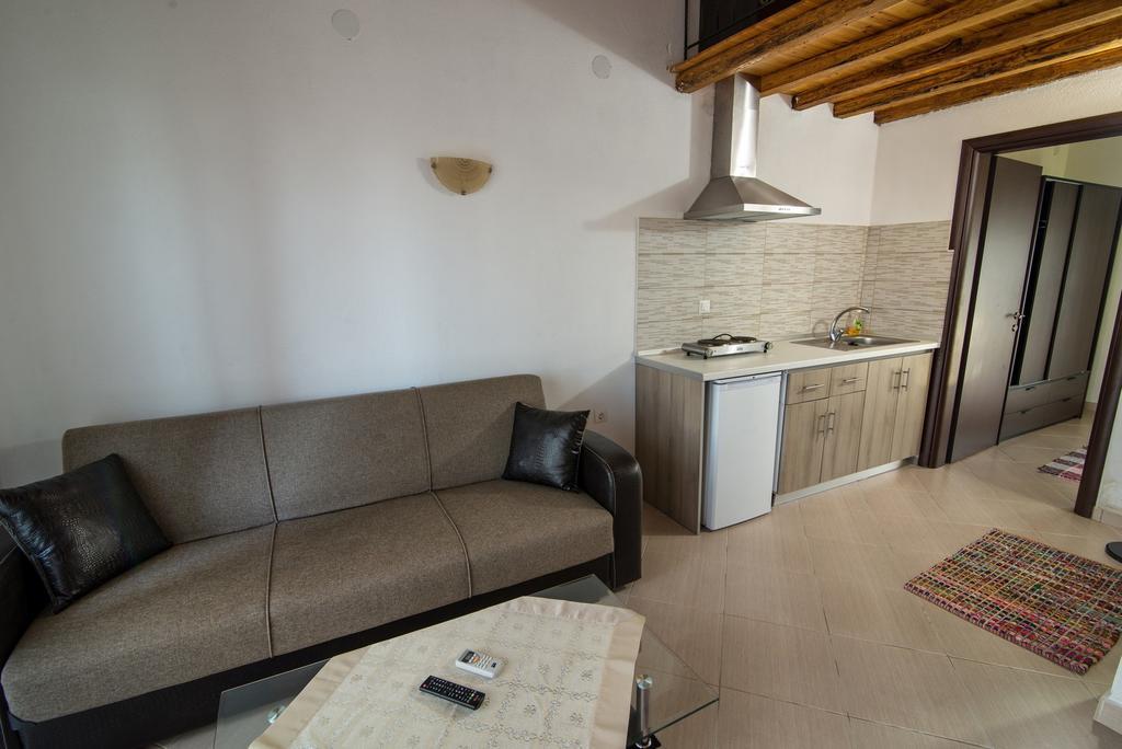Theano Apartments Sarti Ngoại thất bức ảnh